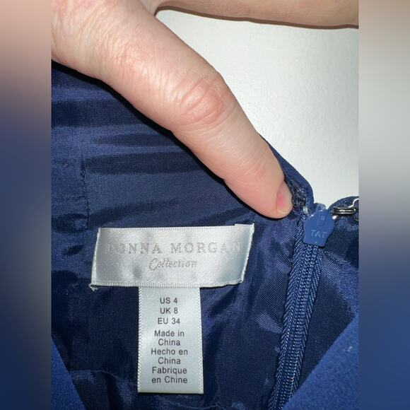 Donna Morgan Women’s sz 4 Julie Twist-Waist Silk Chiffon Gown Midnight Navy - Picture 10 of 10